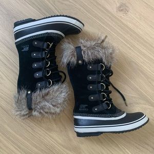 Women’s Joan of Artic Boots
